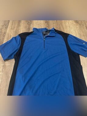 Victorinox Men’s Blue & Black Short-Sleeve Quarter-Zip Polo